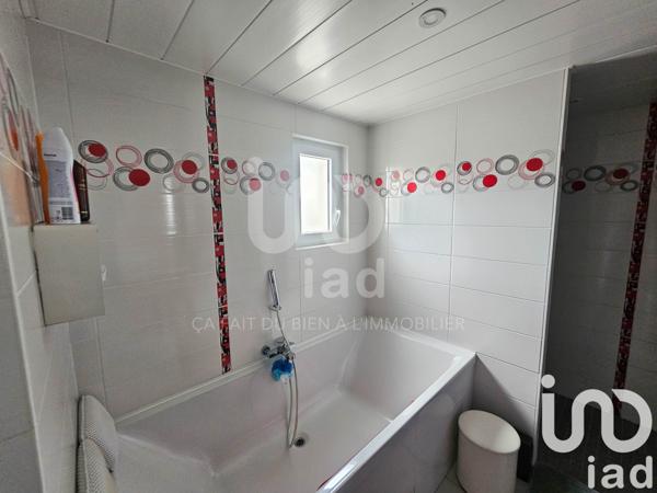 Maison à vendre 4 pièces 111 m² Saint-Méen-le-Grand