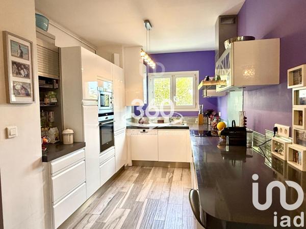 Appartement 4 pièces de 88 m² à Toulon (83100)