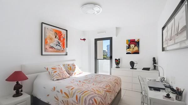 PORT FREJUS 2 T3 TERRASSE GARAGE DOUBLE