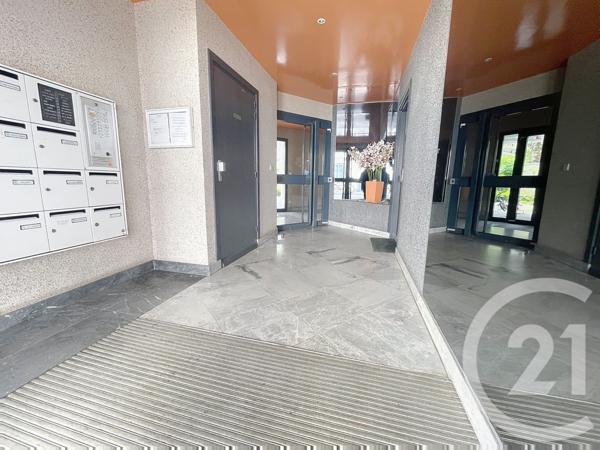 Appartement F3 à vendre  3 pièces - 73 m2 LE KREMLIN BICETRE - 94