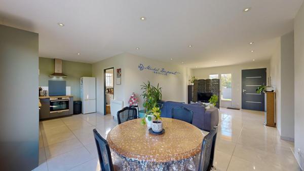 Plain pied de 90 m² habitables sur 768 m² de parc clôturé