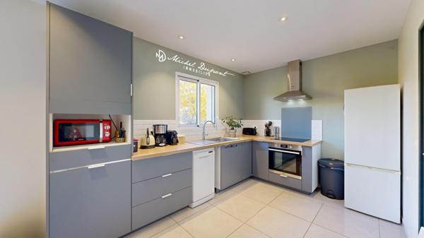 Plain pied de 90 m² habitables sur 768 m² de parc clôturé