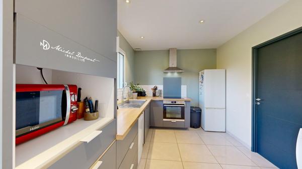 Plain pied de 90 m² habitables sur 768 m² de parc clôturé