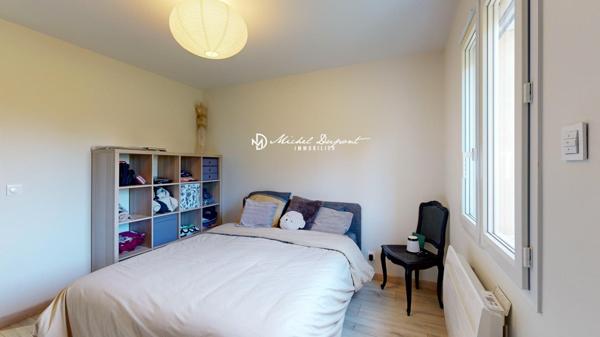 Plain pied de 90 m² habitables sur 768 m² de parc clôturé