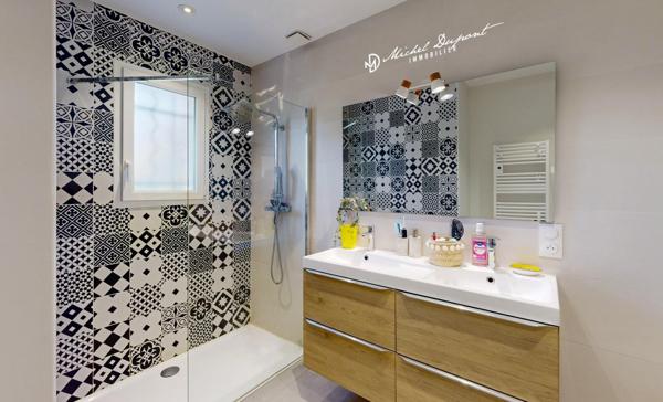 Plain pied de 90 m² habitables sur 768 m² de parc clôturé