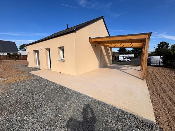 A LOUER - Maison de plein pied à ST MEEN LE GRAND