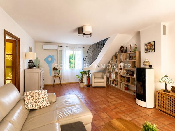 Maison
                                                                                                                                                                                                                                                                                                                        4 pièce(s)                                                                                                                                                                                                          3 chambre(s)                                                                                                                                                                                                          100  m²