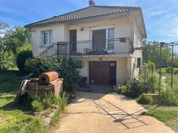 Maison sur sous-sol, 3 chambres ,terrain clos 1 200 m² au calme