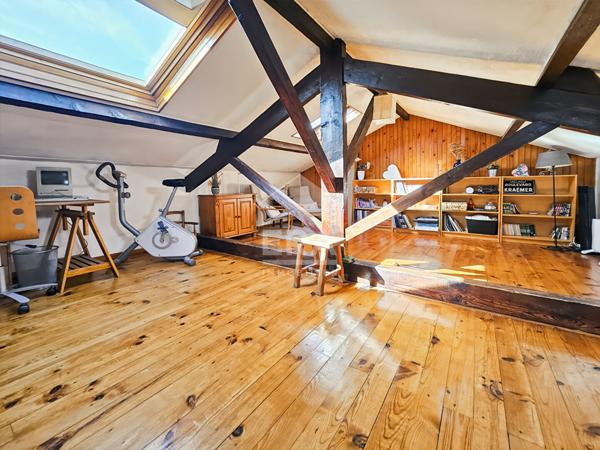 MARSEILLE 13014 - BON SECOURS / SAINT GABRIEL Appartement T4 + combles