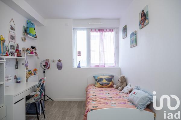 Appartement à vendre 4 pièces 77 m² Cergy