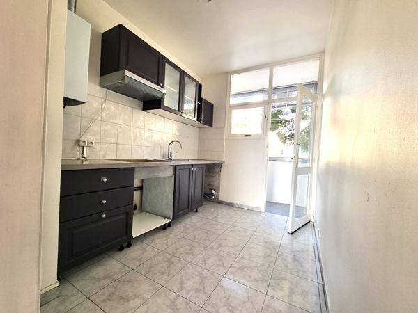 LOCATION d'un appartement F3 (60 m²) à BASTIA