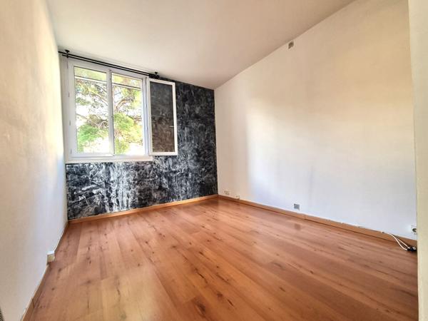 LOCATION d'un appartement F3 (60 m²) à BASTIA