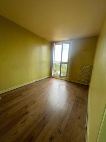 Appartement à vendre    2 pièces • 49 m2 Les Ulis