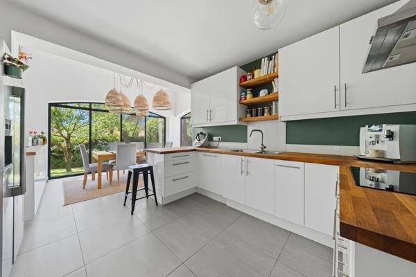 Maison de charme rénovée avec piscine Diffazur, au cœur d’un écrin de verdure sans vis-à-vis