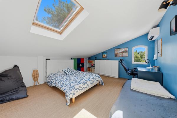Maison de charme rénovée avec piscine Diffazur, au cœur d’un écrin de verdure sans vis-à-vis
