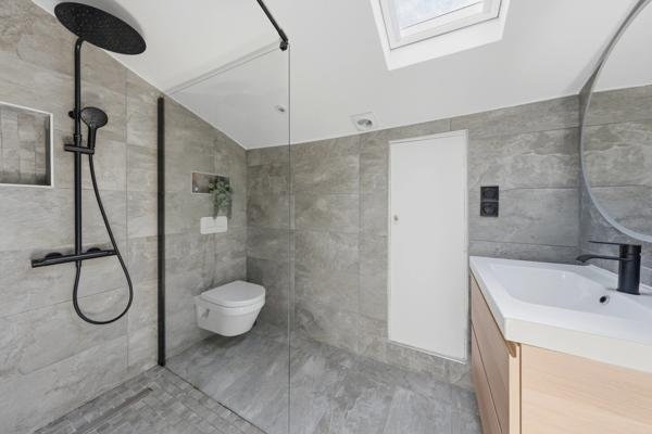 Maison de charme rénovée avec piscine Diffazur, au cœur d’un écrin de verdure sans vis-à-vis