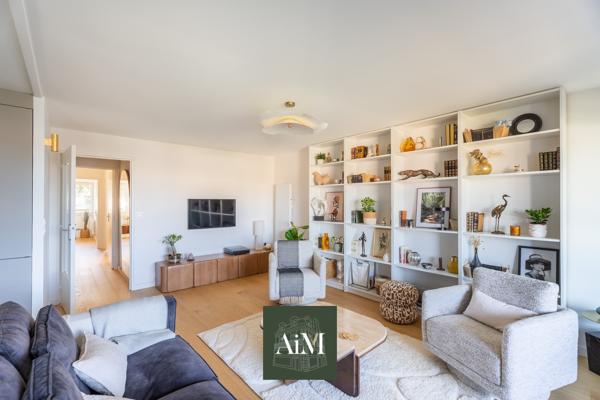 VANNES – PORT À PIED – MAGNIFIQUE APPARTEMENT ENTIÈREMENT RÉNOVÉ – 84 M² – 3 CHAMBRES – TERRASSE – PARKING
