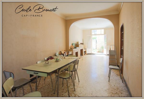 Immeuble à rénover , Céret ( 66400)