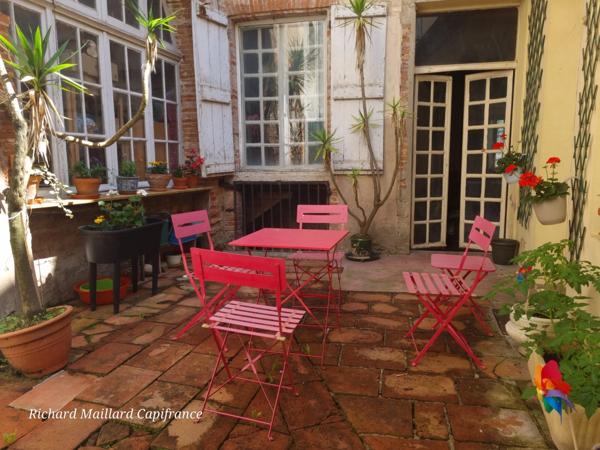DEMEURE HISTORIQUE A VENDRE A MOISSAC(82)