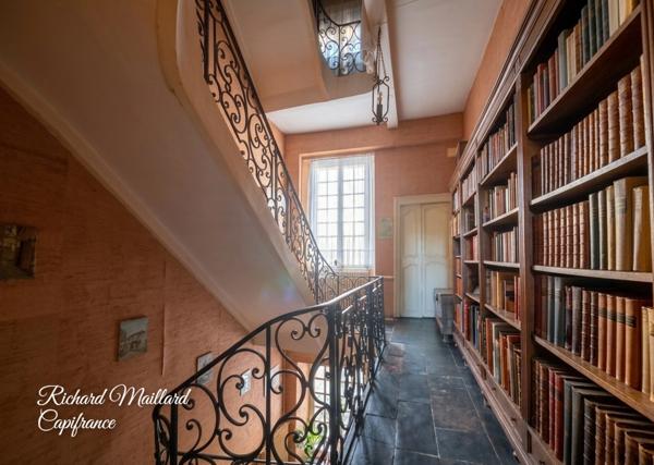DEMEURE HISTORIQUE A VENDRE A MOISSAC(82)