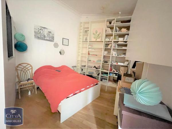 Appartement à louer 1 pièce 62.88m² Nîmes (30000)