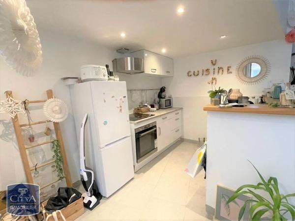 Appartement à louer 1 pièce 62.88m² Nîmes (30000)
