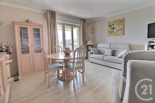 Appartement T2 à vendre  2 pièces - 41,61 m2 FREJUS - 83