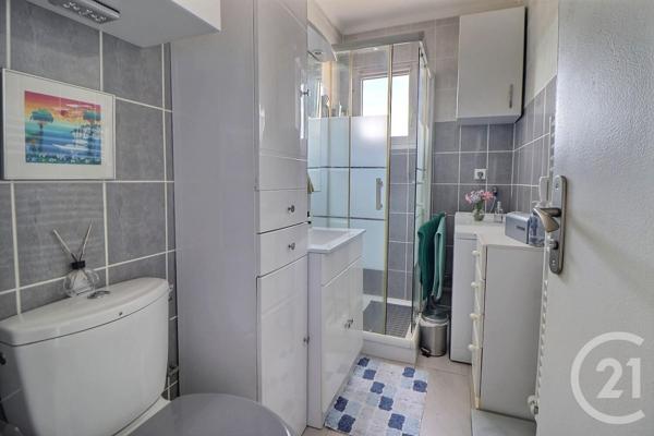 Appartement T2 à vendre  2 pièces - 41,61 m2 FREJUS - 83