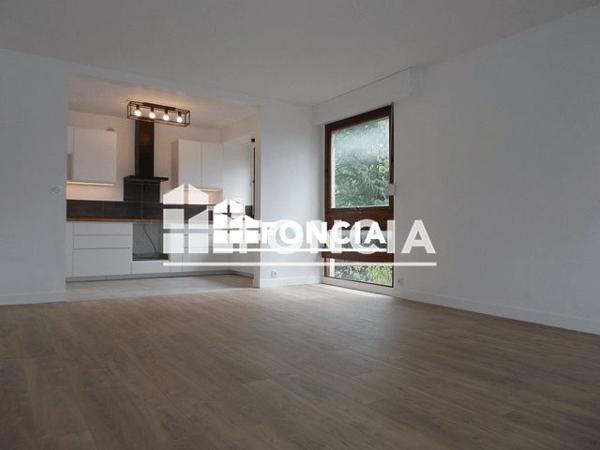 Location Appartement 4 pièces 88.21 m² - 121 RESIDENCE ELYSEES 2 La Celle Saint Cloud 78170