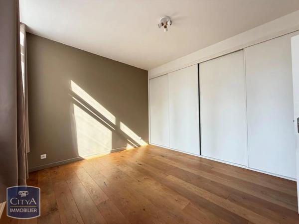 Appartement à louer 4 pièces 123.8m² Arras (62000)