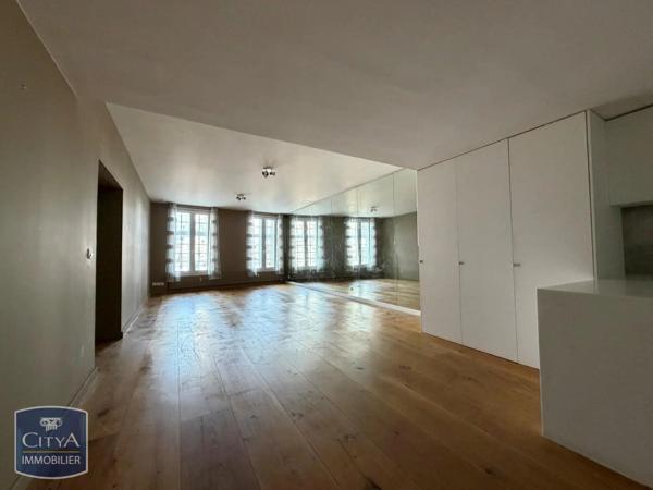 Appartement à louer 4 pièces 123.8m² Arras (62000)