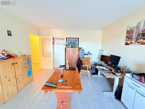 Appartement à vendre à Saint-Aubin-d'Aubigné en Ille-et-Vilaine (35250), ref : DRB558
