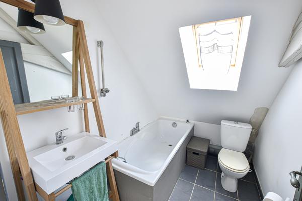 Pirmil (72430) LONGÈRE - 131m2 - 3 CHAMBRES