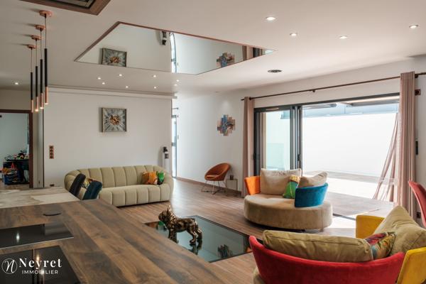 Saint-priest-en-jarez appartement 316M2 type maison de plain pied avec terrasse garage parking