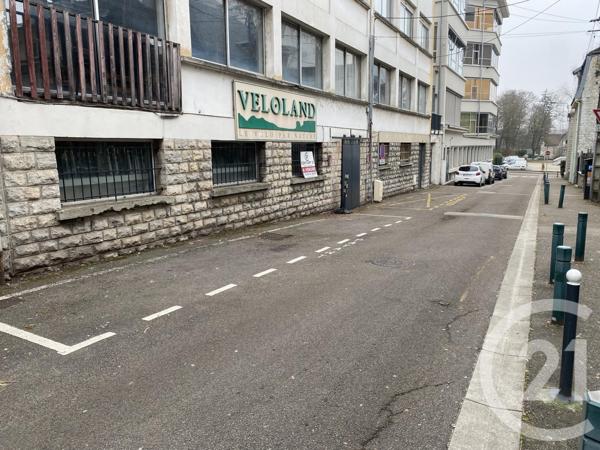 à vendre  510 m2 BESANCON - 25