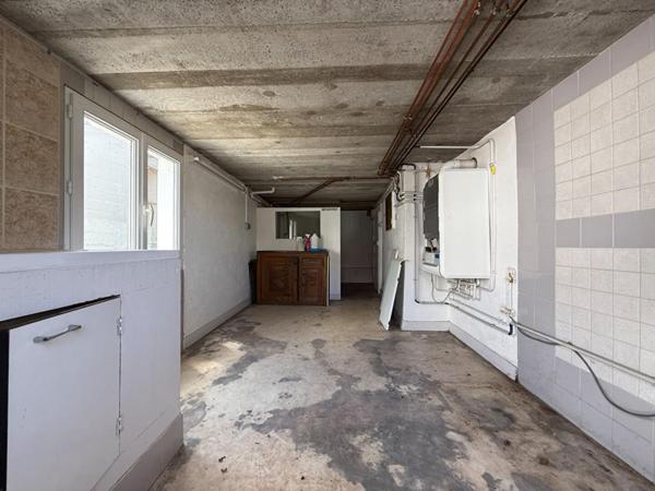 Maison Yzeure avec dépendance cave Jardin puits atelier