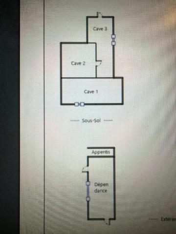 Maison Yzeure avec dépendance cave Jardin puits atelier
