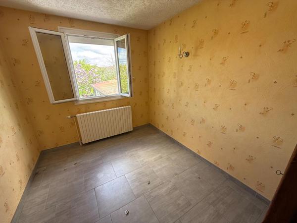 Maison Yzeure avec dépendance cave Jardin puits atelier