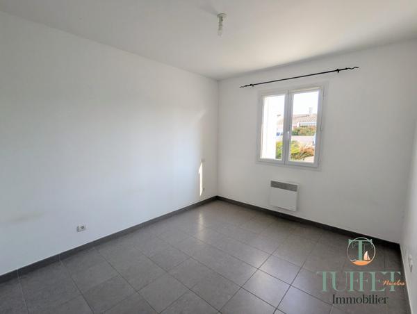 Maison de plain pied avec commerces à pied et plages à 6km
