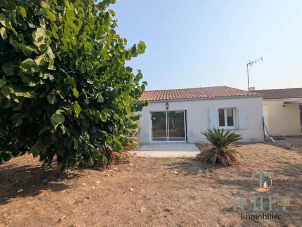 Maison de plain pied avec commerces à pied et plages à 6km