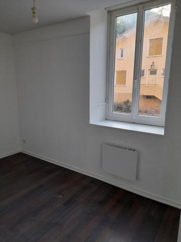 T4 80.86 m² AMPLEPUIS