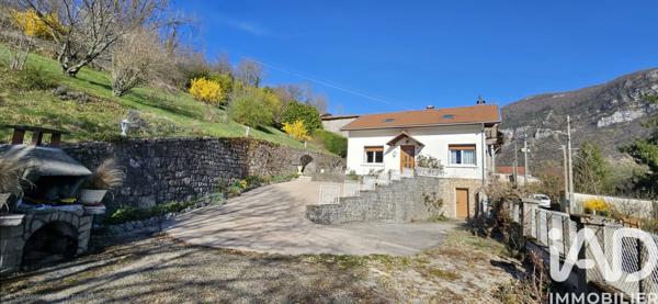 Maison à vendre 5 pièces 130,85 m² Tenay