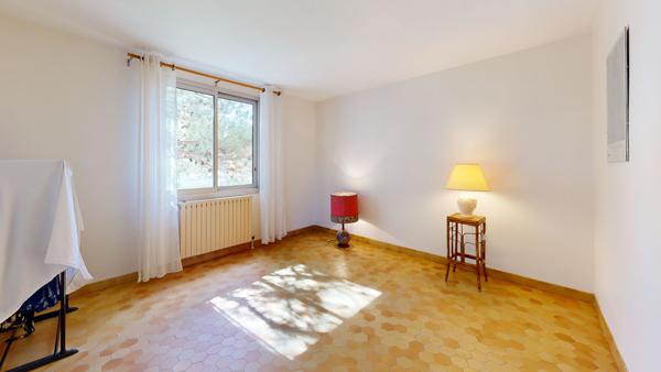 Charmante maison familiale 174m², 5 chambres avec jardin et Garage