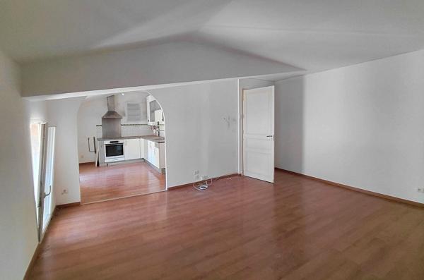 NARBONNE - Maréchal Joffre - Bel appartement T4 lumineux de 86m²