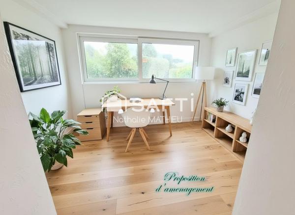 maison de charme de 143 m2 env, avec piscine à Magny le Hongre