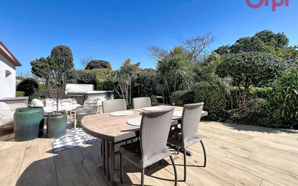 Maison à vendre    6 pièces •  Talmont-Saint-Hilaire