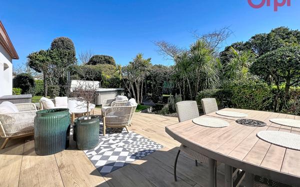 Maison à vendre    6 pièces •  Talmont-Saint-Hilaire