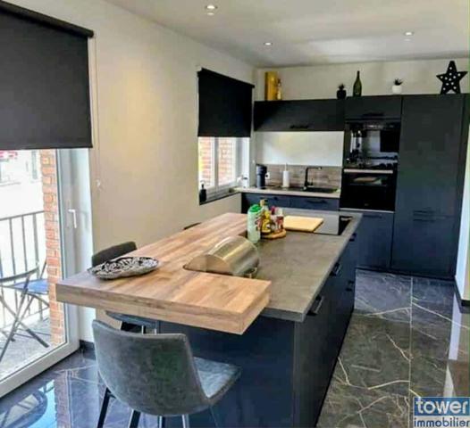 très jolie maison de ville