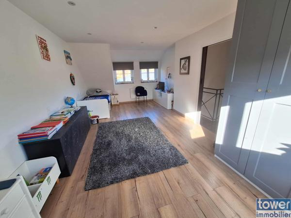 très jolie maison de ville