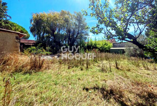 MORMOIRON - Terrain constructible 929 m² - Secteur privilégié - Libre constructeur !